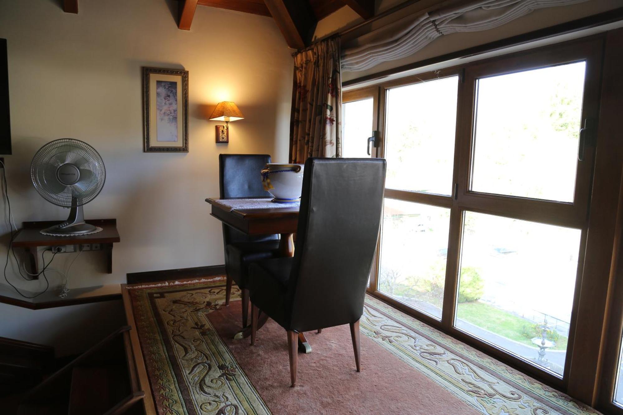 Apartamentos La Pontiga *** อินเฟียสโต ภายนอก รูปภาพ